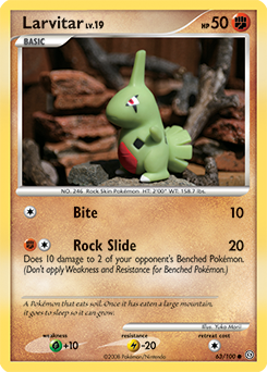 Larvitar z edície Stormfront, karta č.63